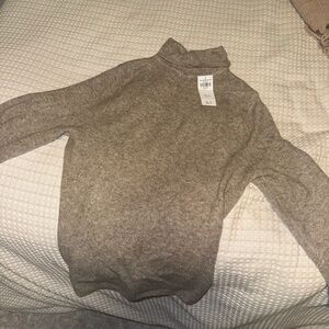 Abercrombie & Fitch Gray Turtleneck Sweater